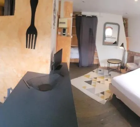 Studio Typique Toulousain Capitole Appartamento