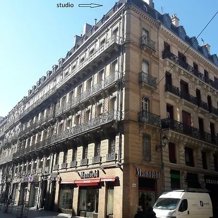 Studio Typique Toulousain Capitole Tolosa
